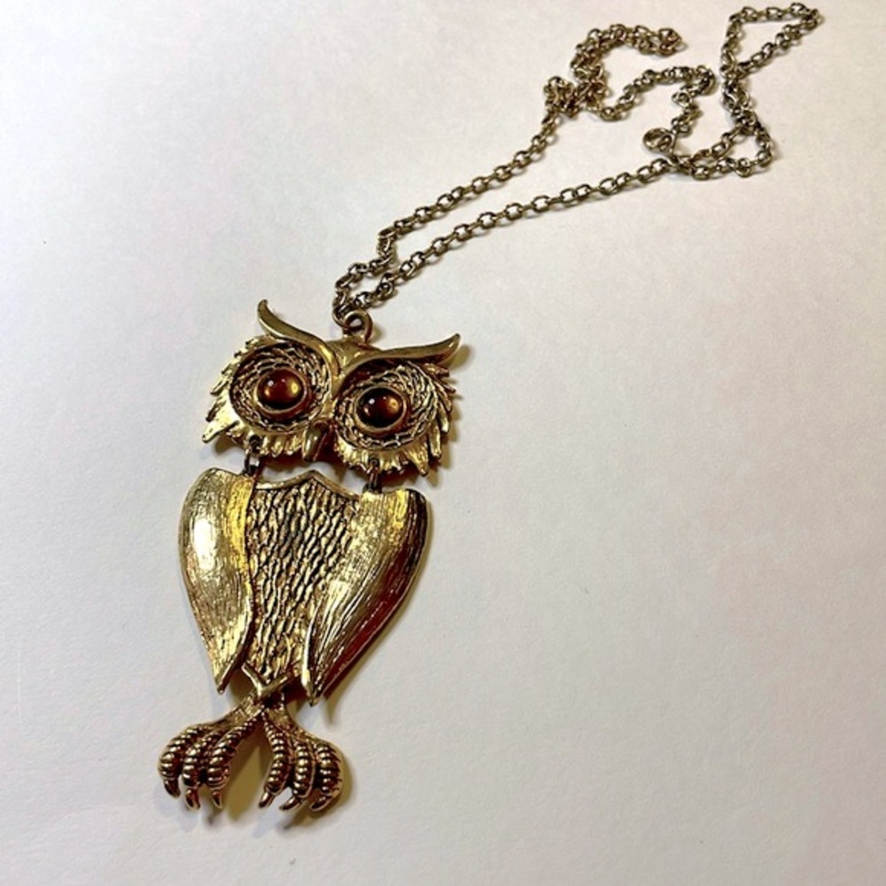 Vintage Articulated Gold Tone Gold Jewel Eyes Owl Necklace 1970's